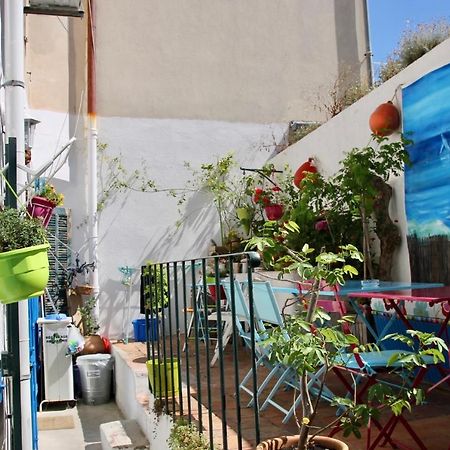 Хостел Au Petit Chez Soi Каси Экстерьер фото