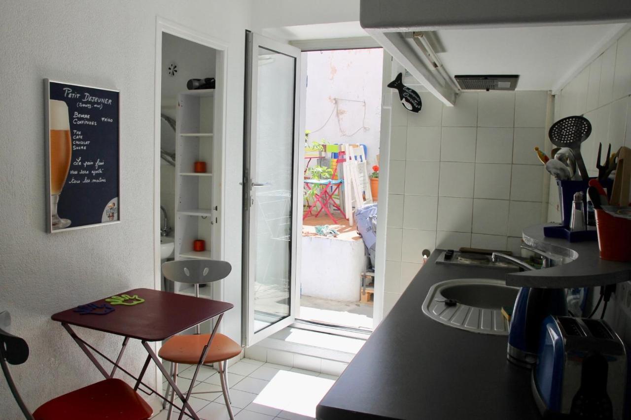 Хостел Au Petit Chez Soi Каси Экстерьер фото